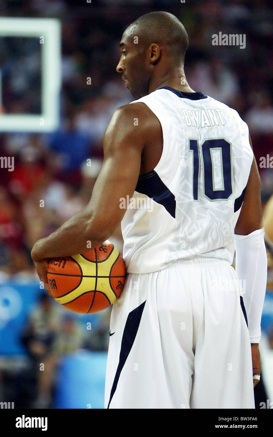 Kobe Bryant Usa Tries Dunk China Mens Basketball Preliminary Game – Stock  Editorial Photo © ChinaImages #245357698