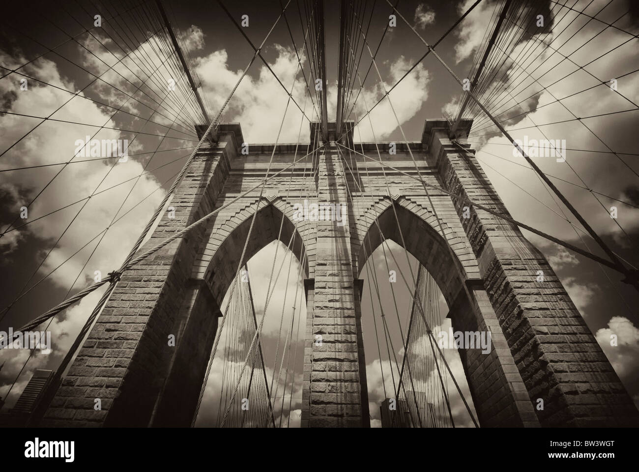 Tower roadway brooklyn bridge hi-res stock photography and images - Alamy