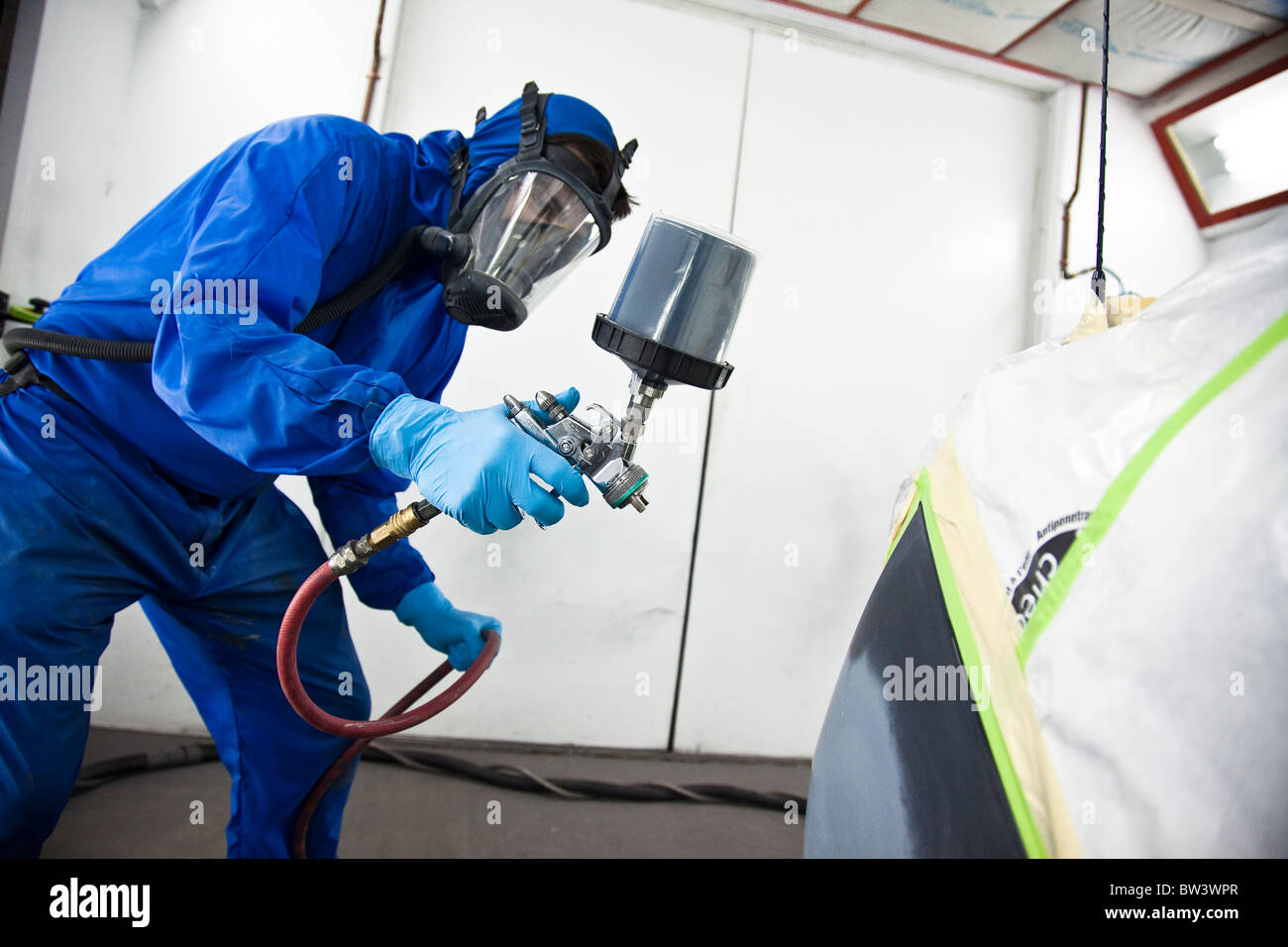 Spray Painting Car High Resolution Stock Photography and Images Alamy