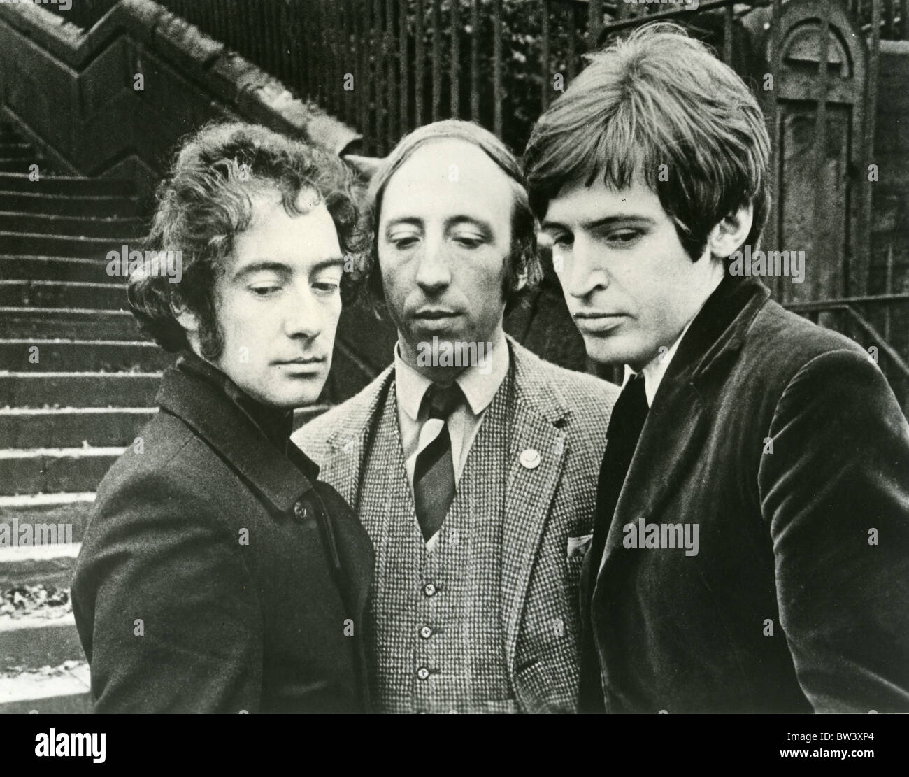 THE SCAFFOLD  Promotional photo of UK pop group in  1968 from l: Roger McGough, John Gorman and Mike McGear Stock Photo