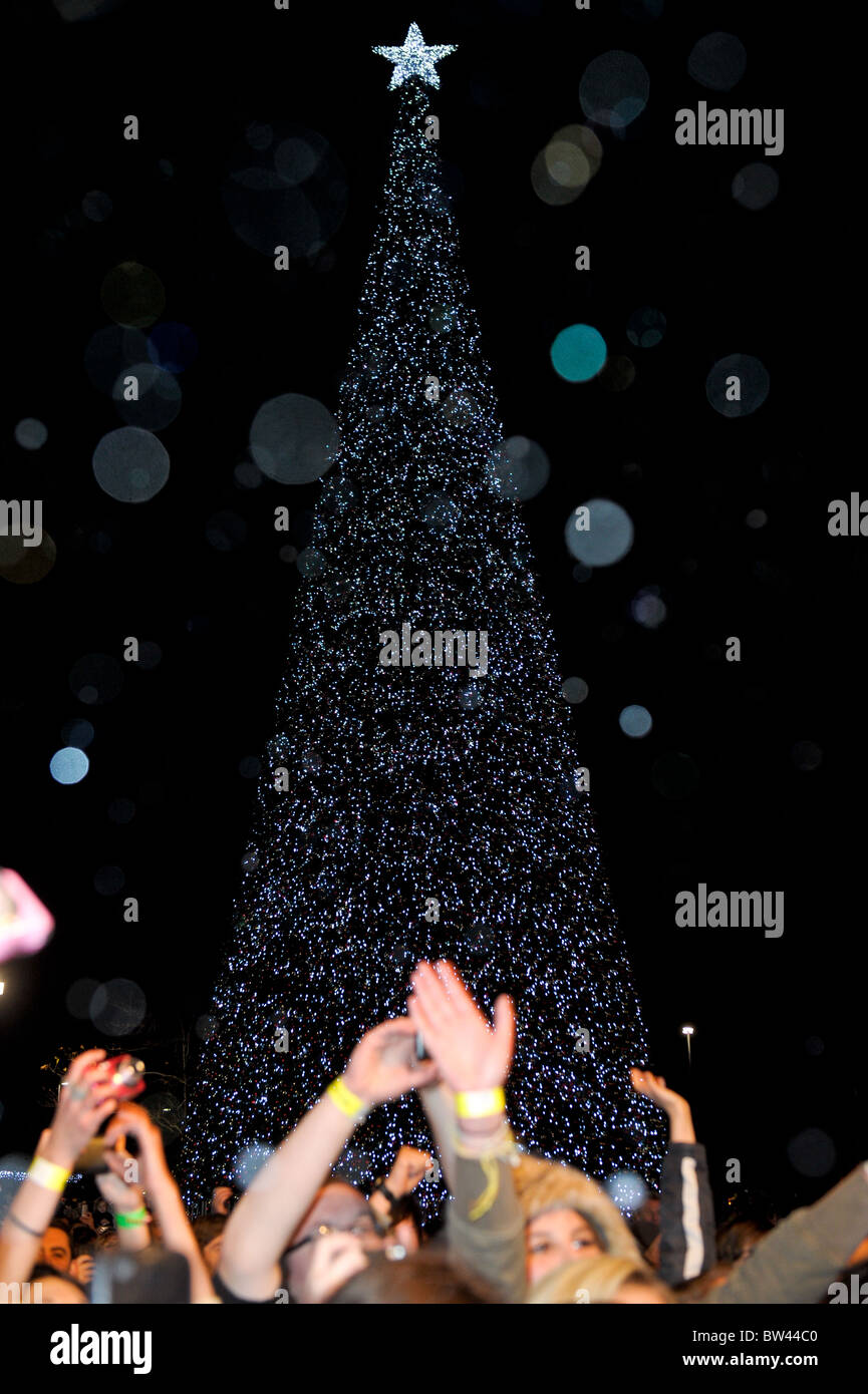 Cheshire Oaks Christmas High Resolution Stock Photography And Images Alamy