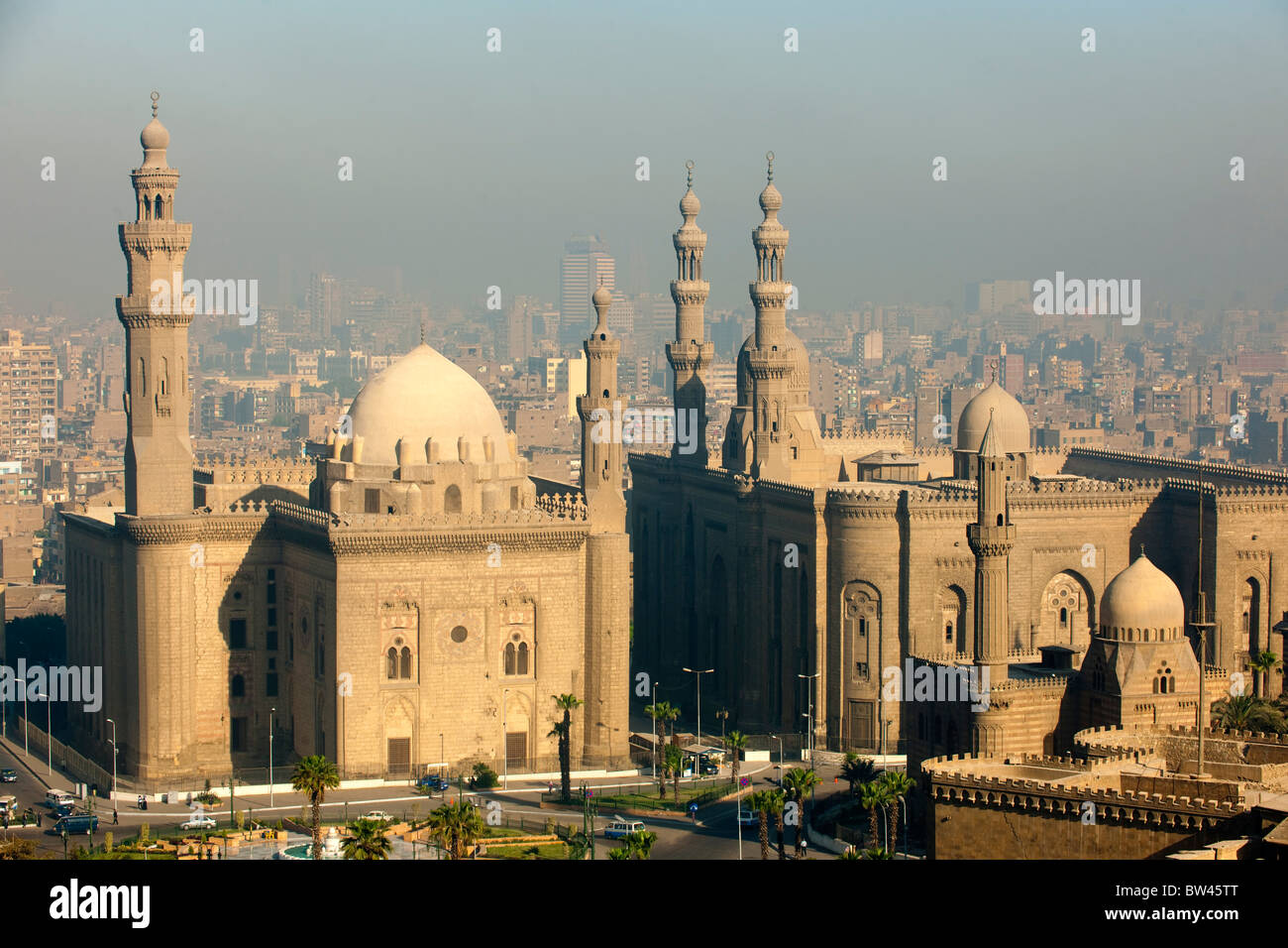 Aegypten, Kairo, Sultan Hassan Mosque and Er Rifai Mosque. Blick von der Zitadelle Stock Photo