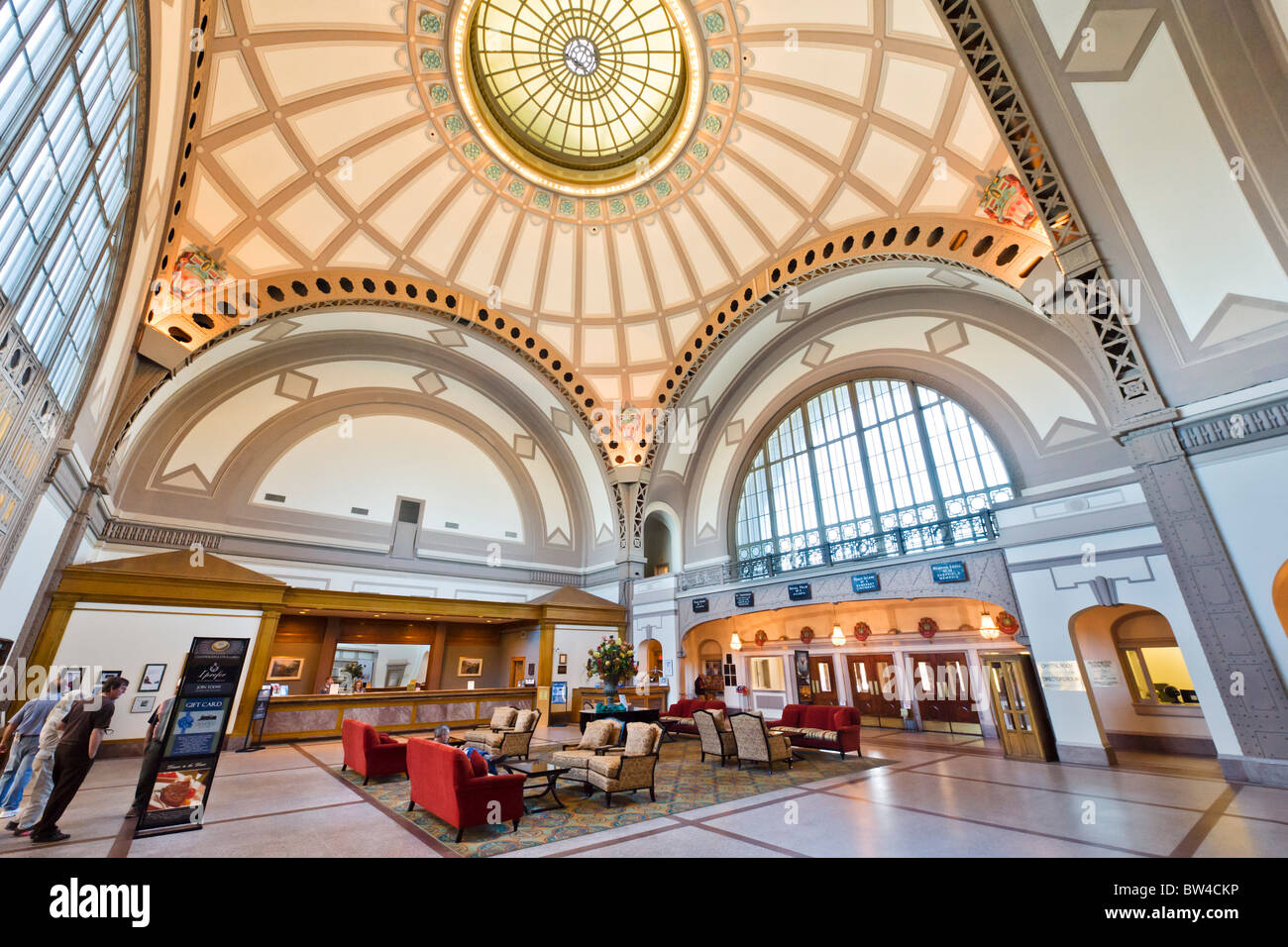 The lobby of the Chattanooga Choo Choo Hotel, formerly the terminal station, Chattanooga, Tennessee, USA Stock Photo