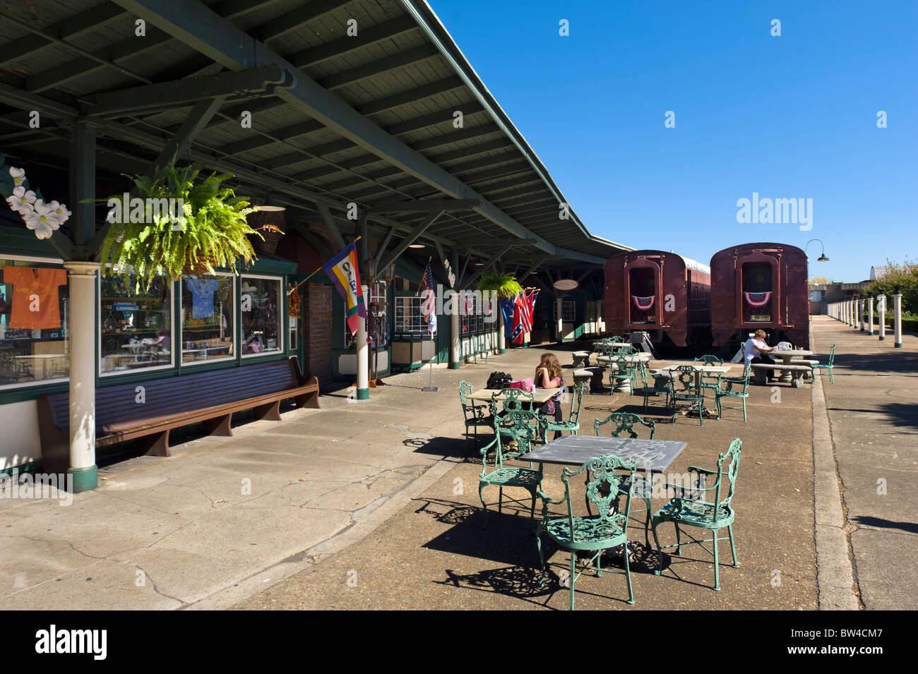 Cafe and shops at the Chattanooga Choo Choo Hotel, formerly the terminal station, Chattanooga, Tennessee, USA Stock Photo