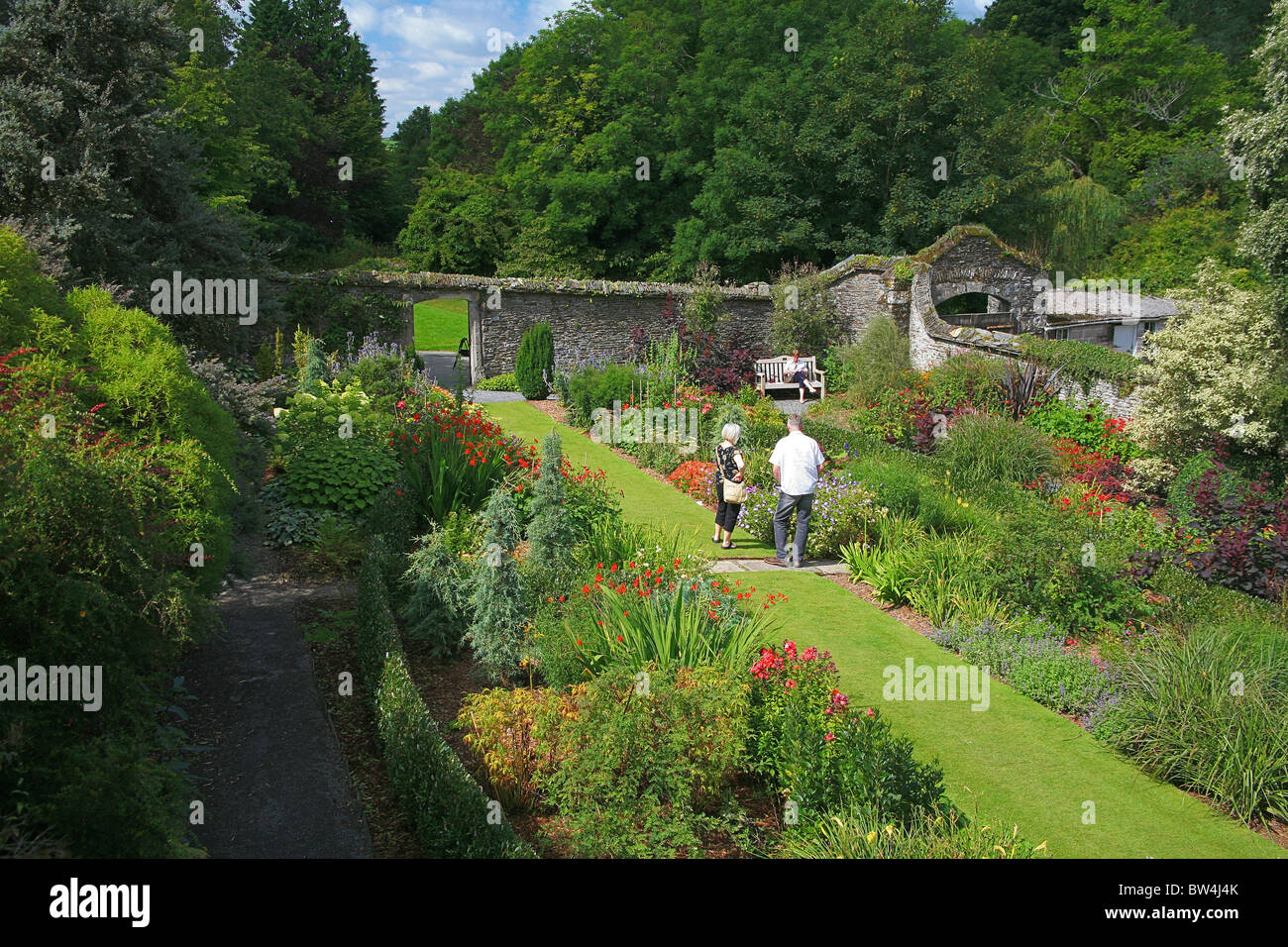Walled garden hi-res stock photography and images - Alamy
