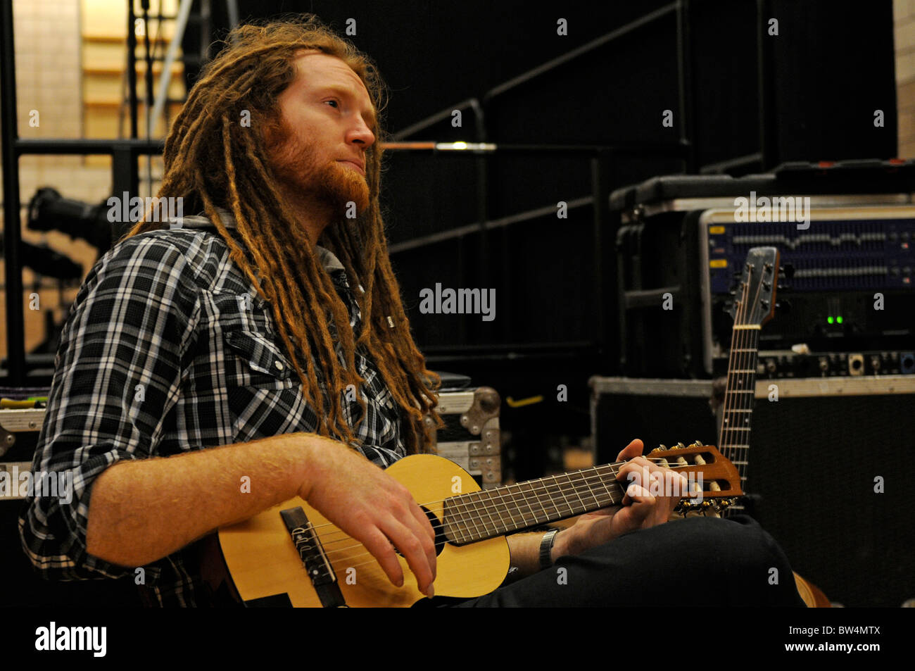 Newton Faulkner guitarist playing and backstage at the Clickimin Centre Lerwick Shetland 2010 Stock Photo