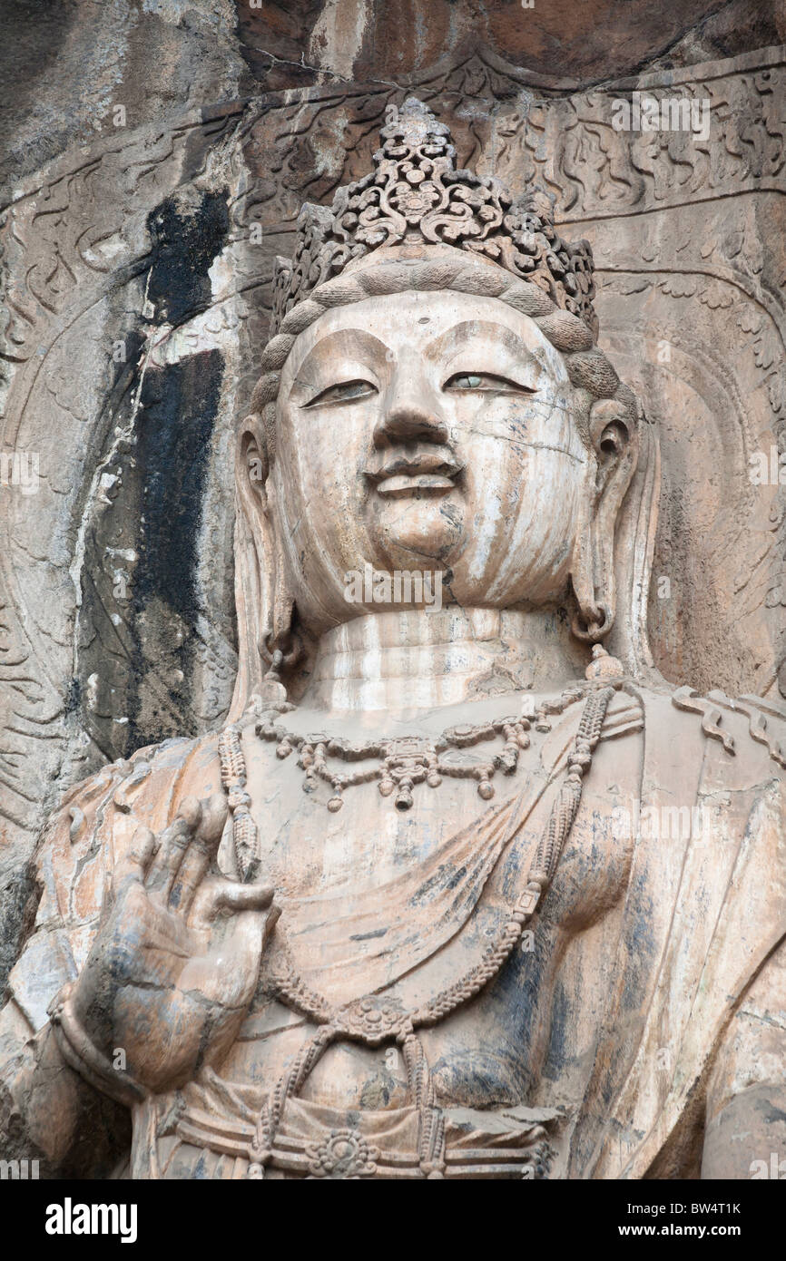 Carved Buddhist statue, Fengxian Temple, Longmen Grottoes and Caves ...