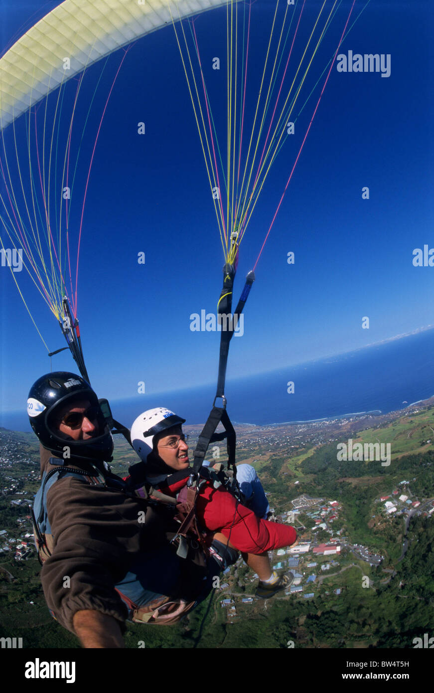 Two seater hang glider hires stock photography and images Alamy