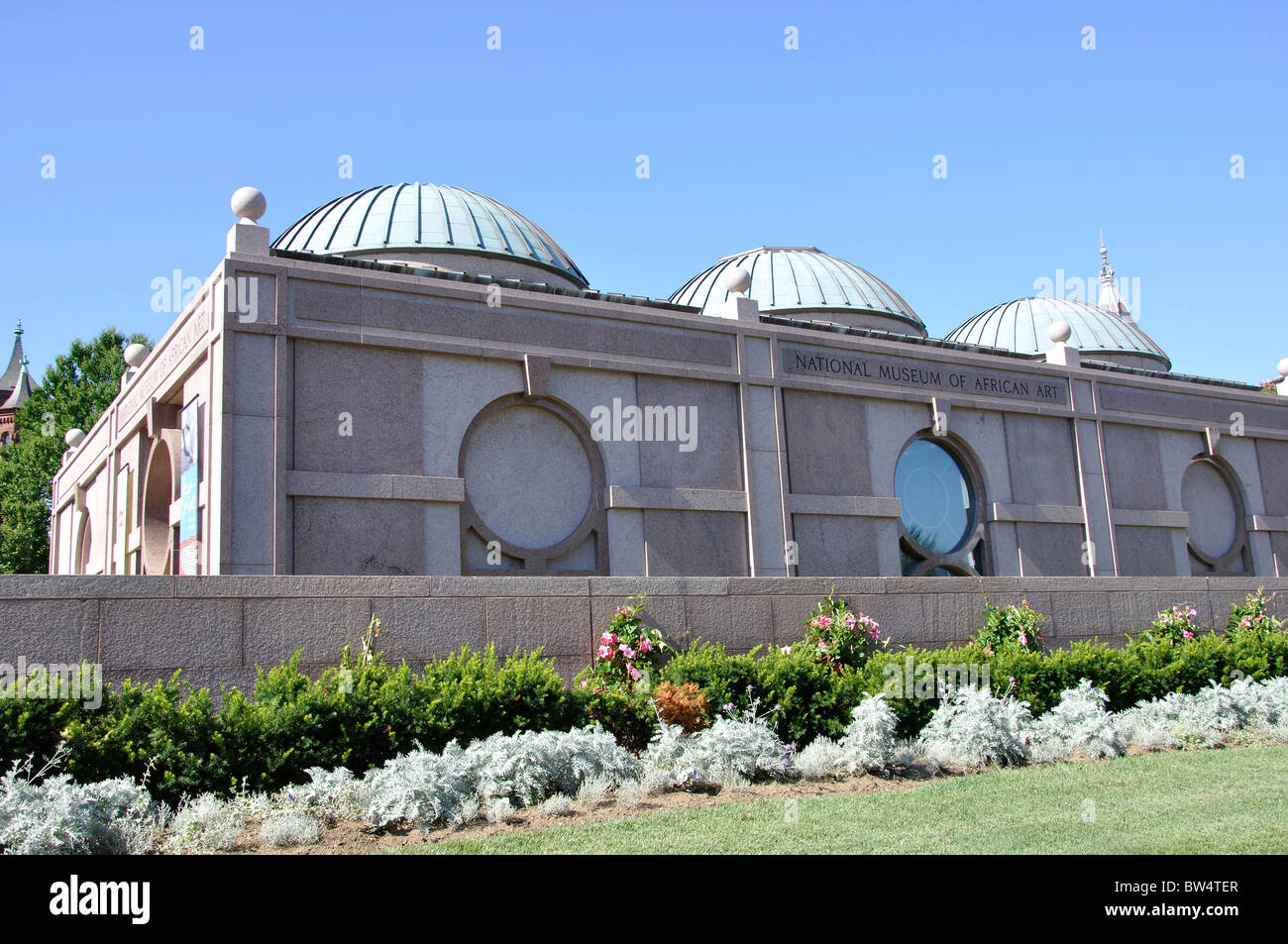 National Museum of African Art, The Smithsonian Castle ( Smithsonian