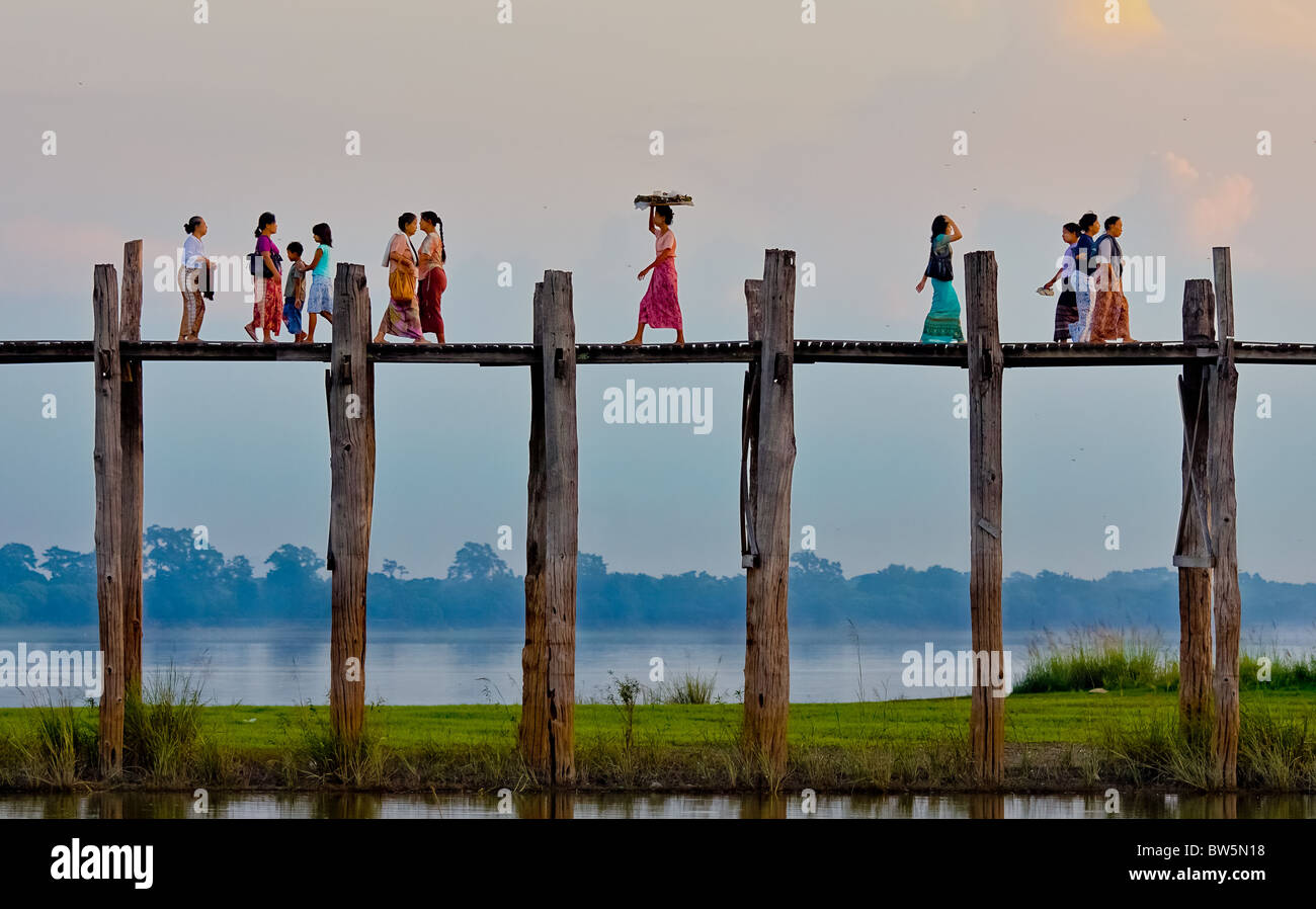 UBein Bridge near Amarapura, Mandalay, Burma Stock Photo