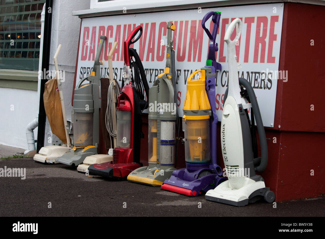 Vacuum cleaners shop hi res stock photography and images Alamy