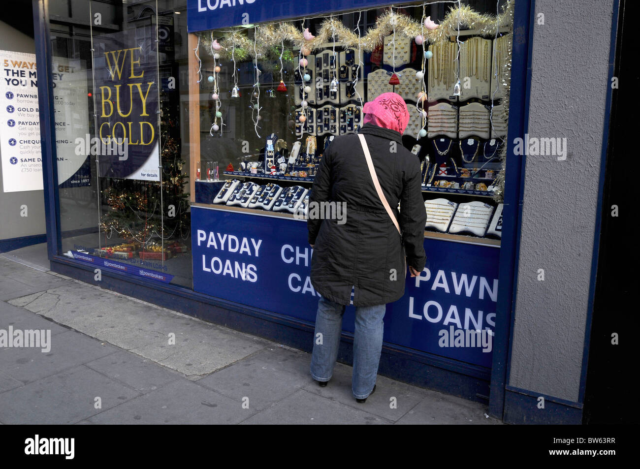 London pawn shop hi-res stock photography and images - Alamy