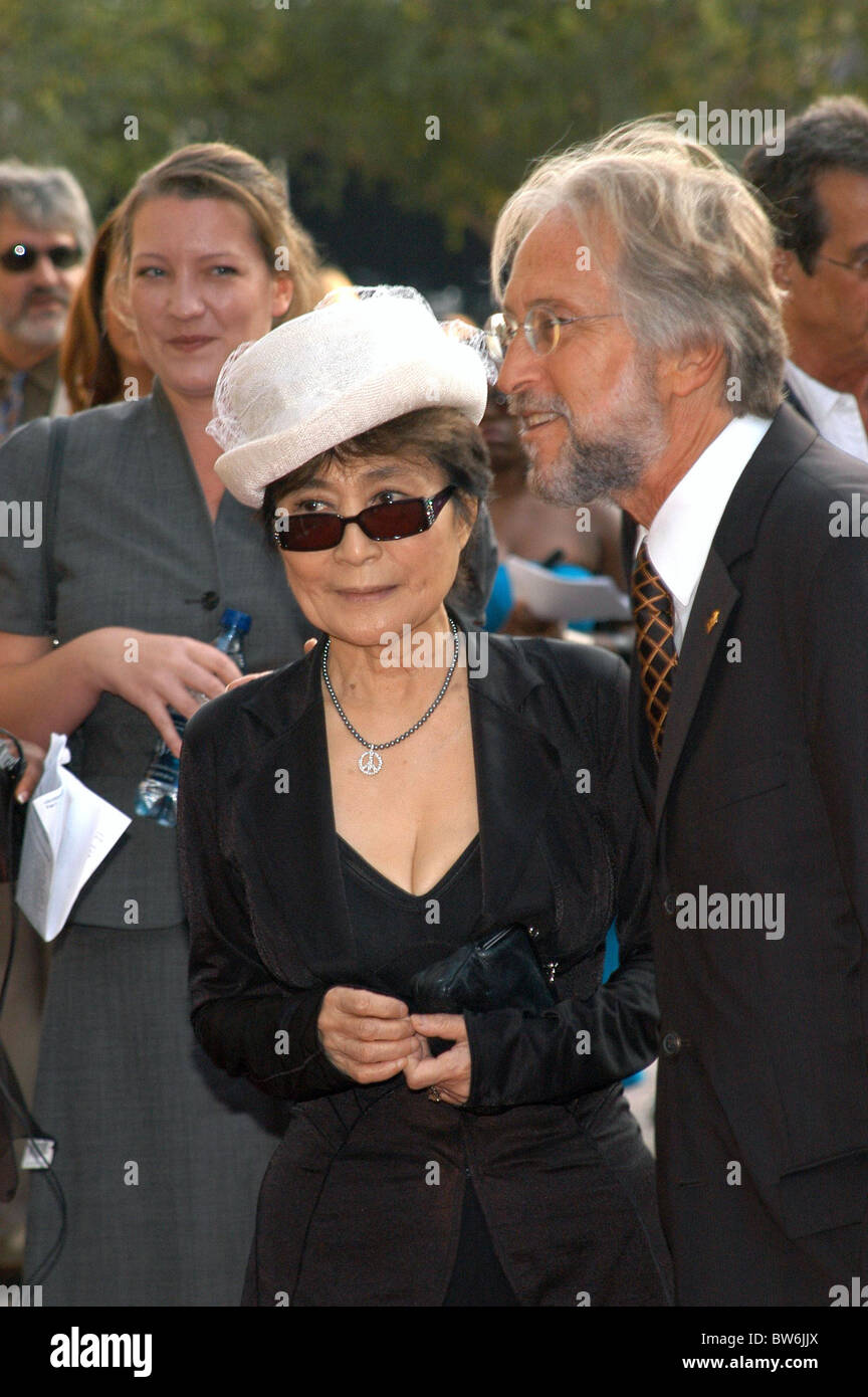 Grammy Foundation Starry Night Benefit to Honor Sir George Martin Stock Photo