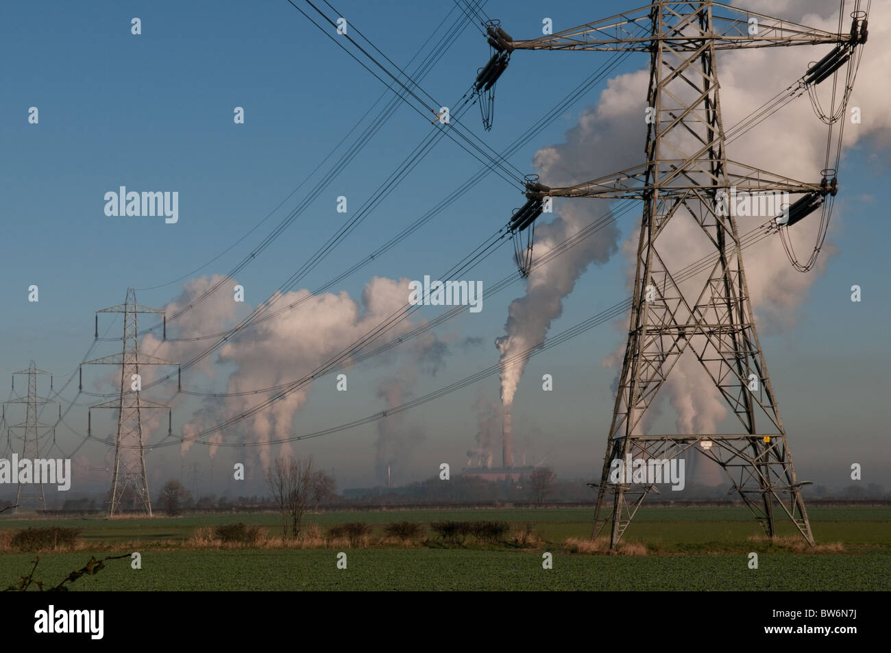 cottam-coal-fired-power-station-and-electricity-pylon-stock-photo-alamy