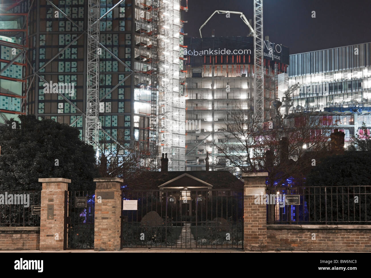 Hopton's Almshouses & Neo Bankside Construction - Southwark - London Stock Photo