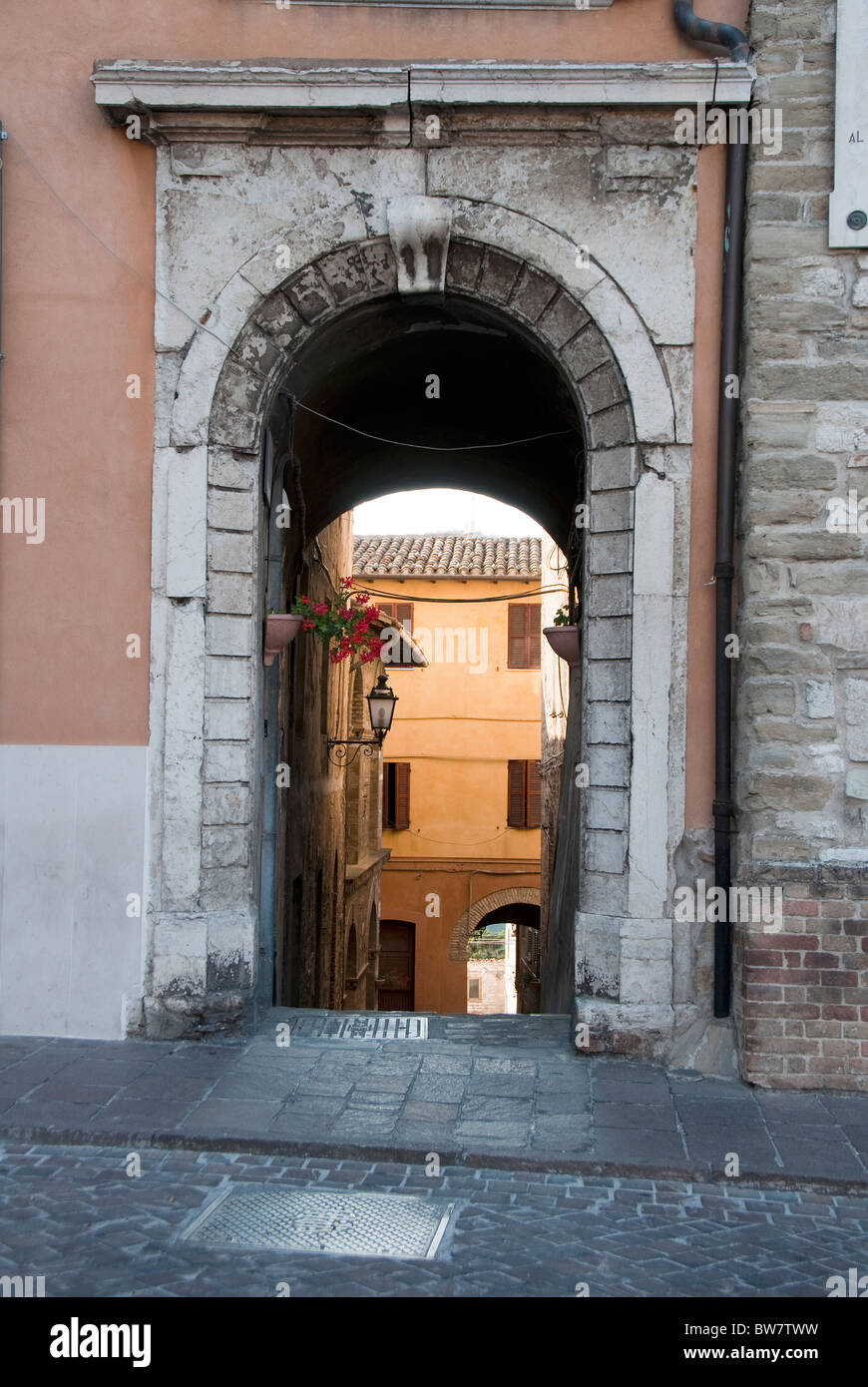Lane way from Piazza Garibaldi Arcevia, Le Marche, Italy Stock Photo