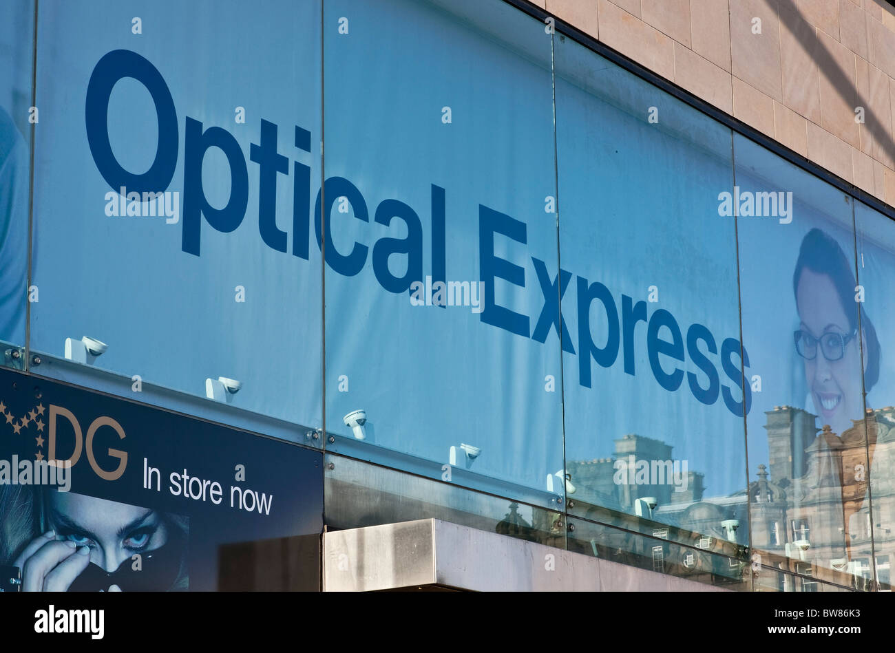 Optical express store hires stock photography and images Alamy