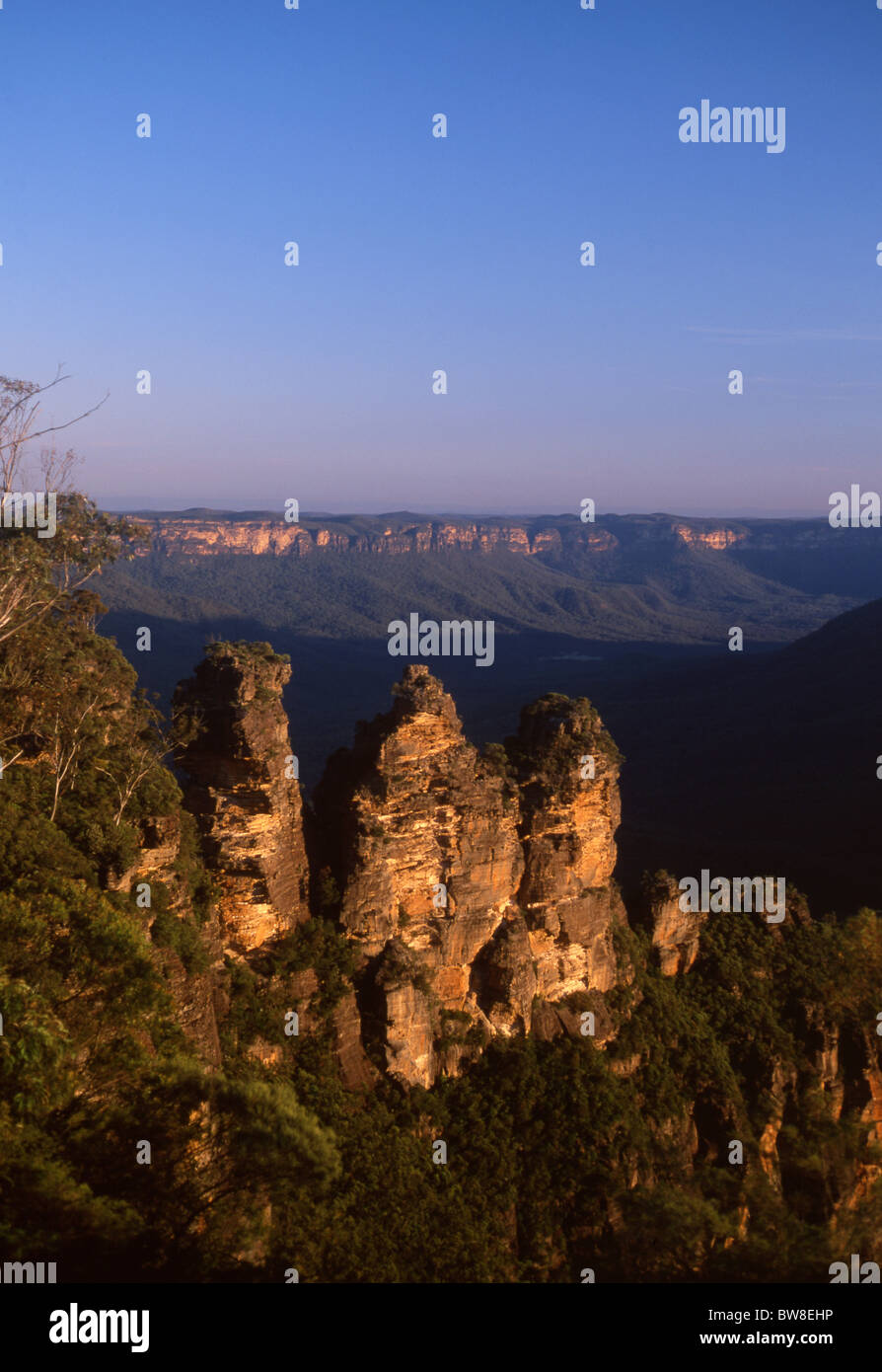 Three Sisters rock formation from Echo Point Katoomba Blue Mountains National Park New South Wales Australia Stock Photo