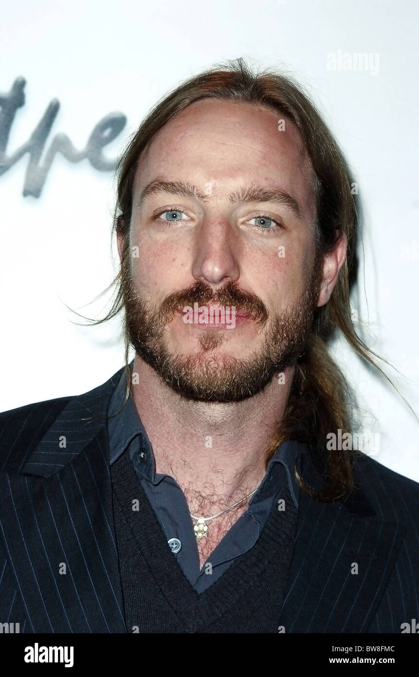 Mike Agnew's Instagram, Twitter & Facebook on IDCrawl