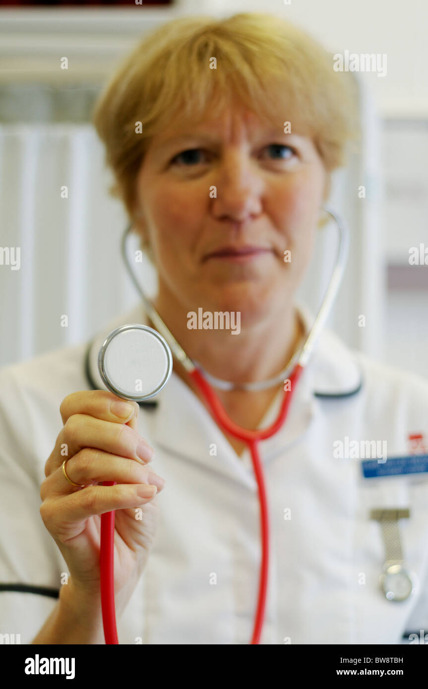 Nurse stethoscope heart hi-res stock photography and images - Alamy