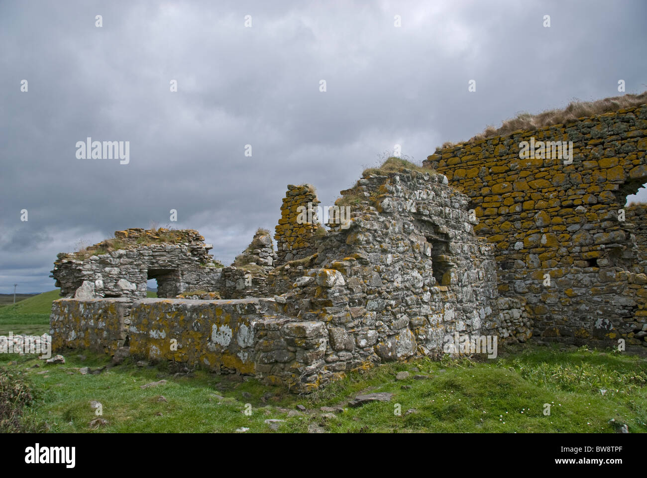 The ruins of Teampull Mor remarkable collection of churches and chapels, Howmore South Uist. Scotland.  SCO 6492 Stock Photo