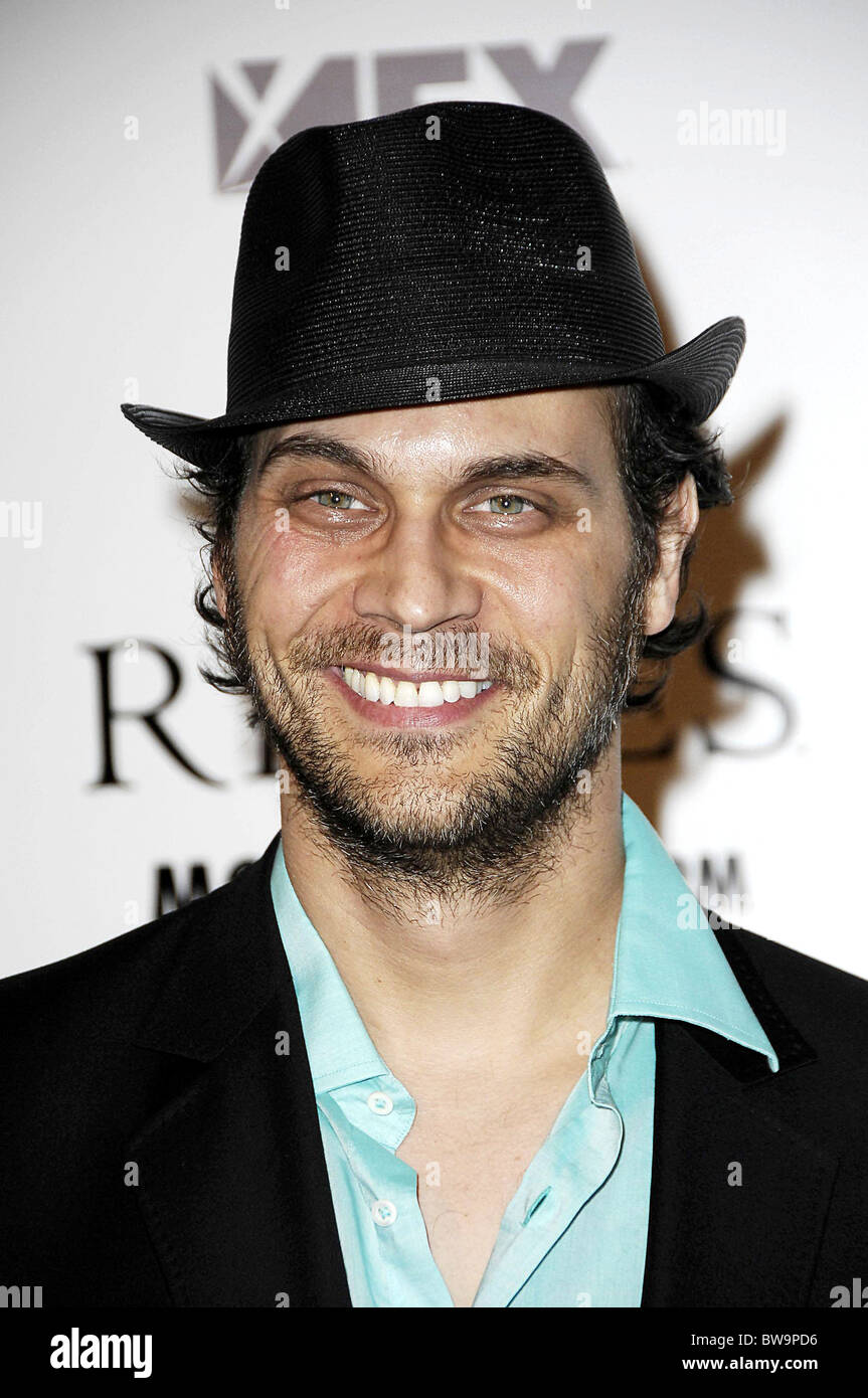 THE RICHES Premiere Screening by FX Networks Stock Photo - Alamy