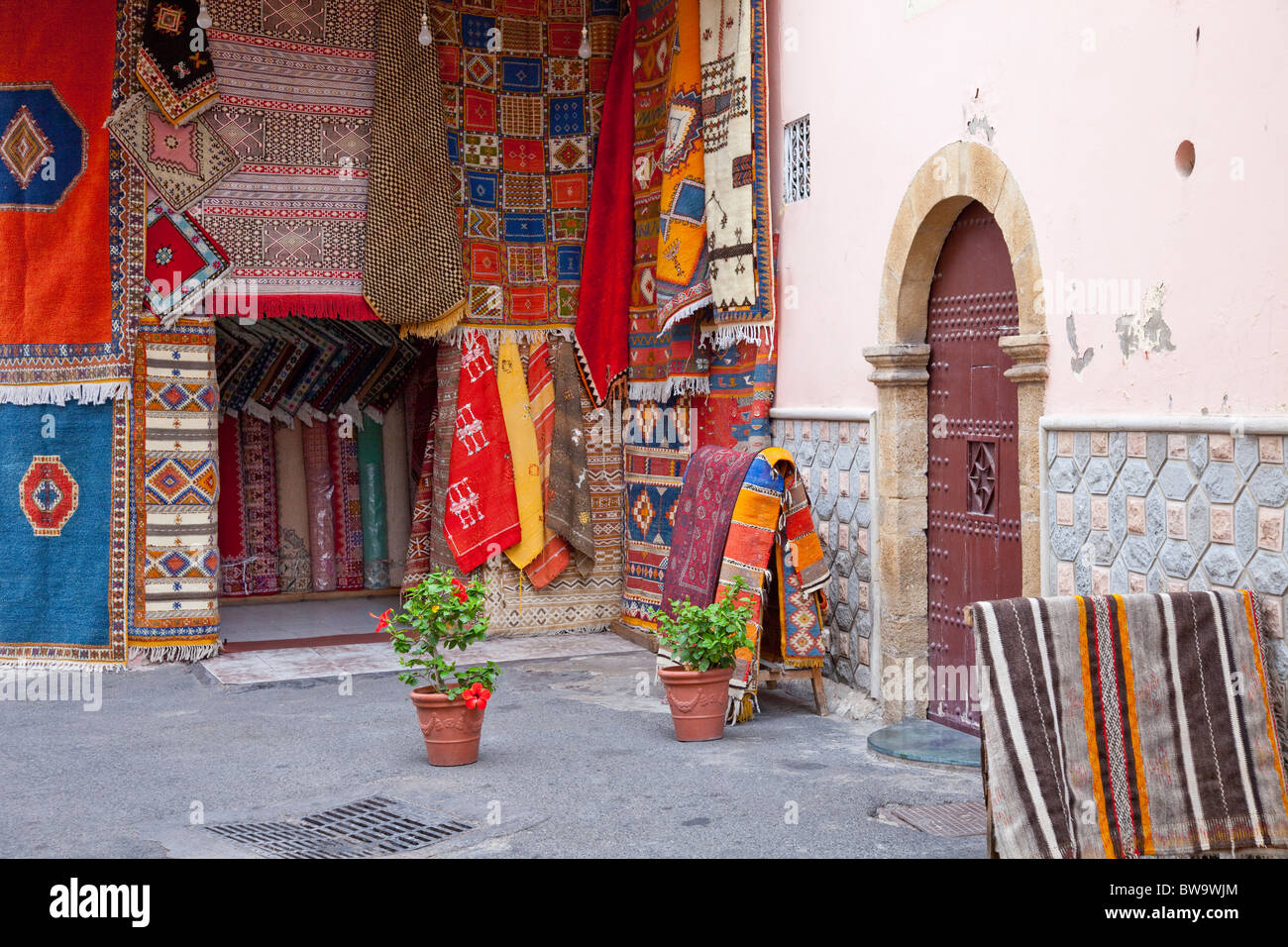 Shops in the souq market in the Habous Quarter, Casablanca, Morocco. Stock Photo