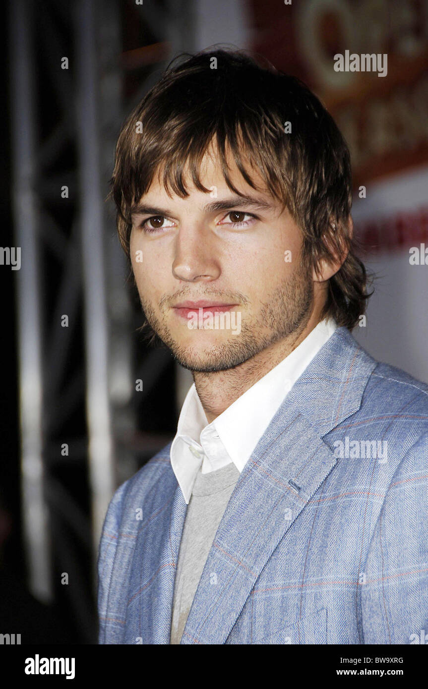 OPEN SEASON Premiere Stock Photo - Alamy