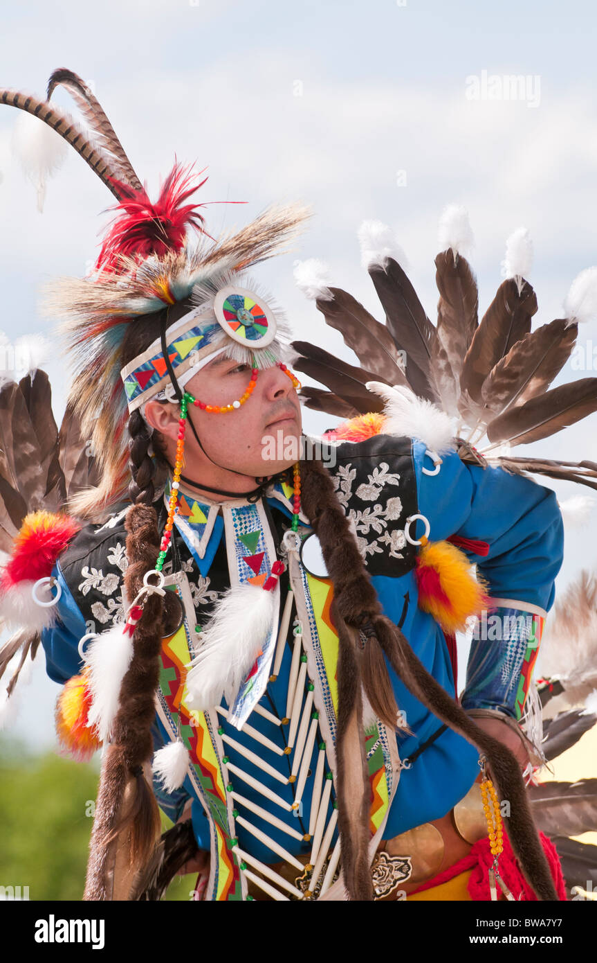 Cree Confederacy Chicken Dance Sockamoccs