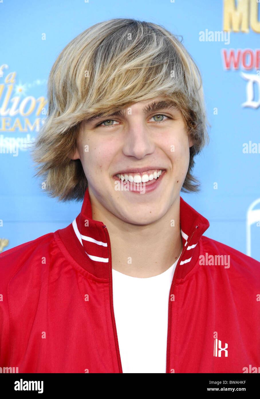 HIGH SCHOOL MUSICAL 2 Premiere Stock Photo Alamy