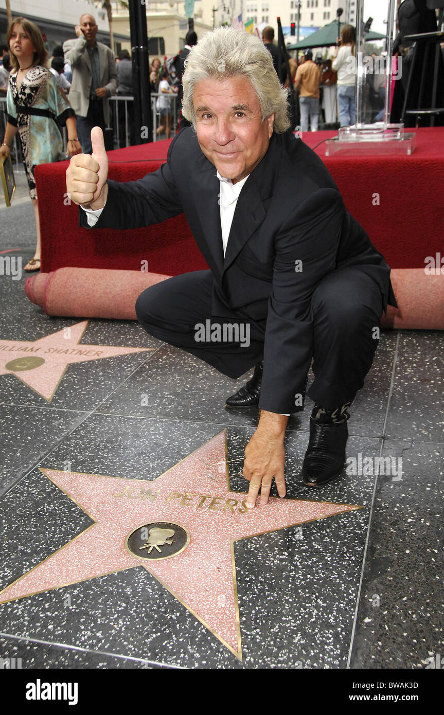 Jon peters producer hi-res stock photography and images - Alamy