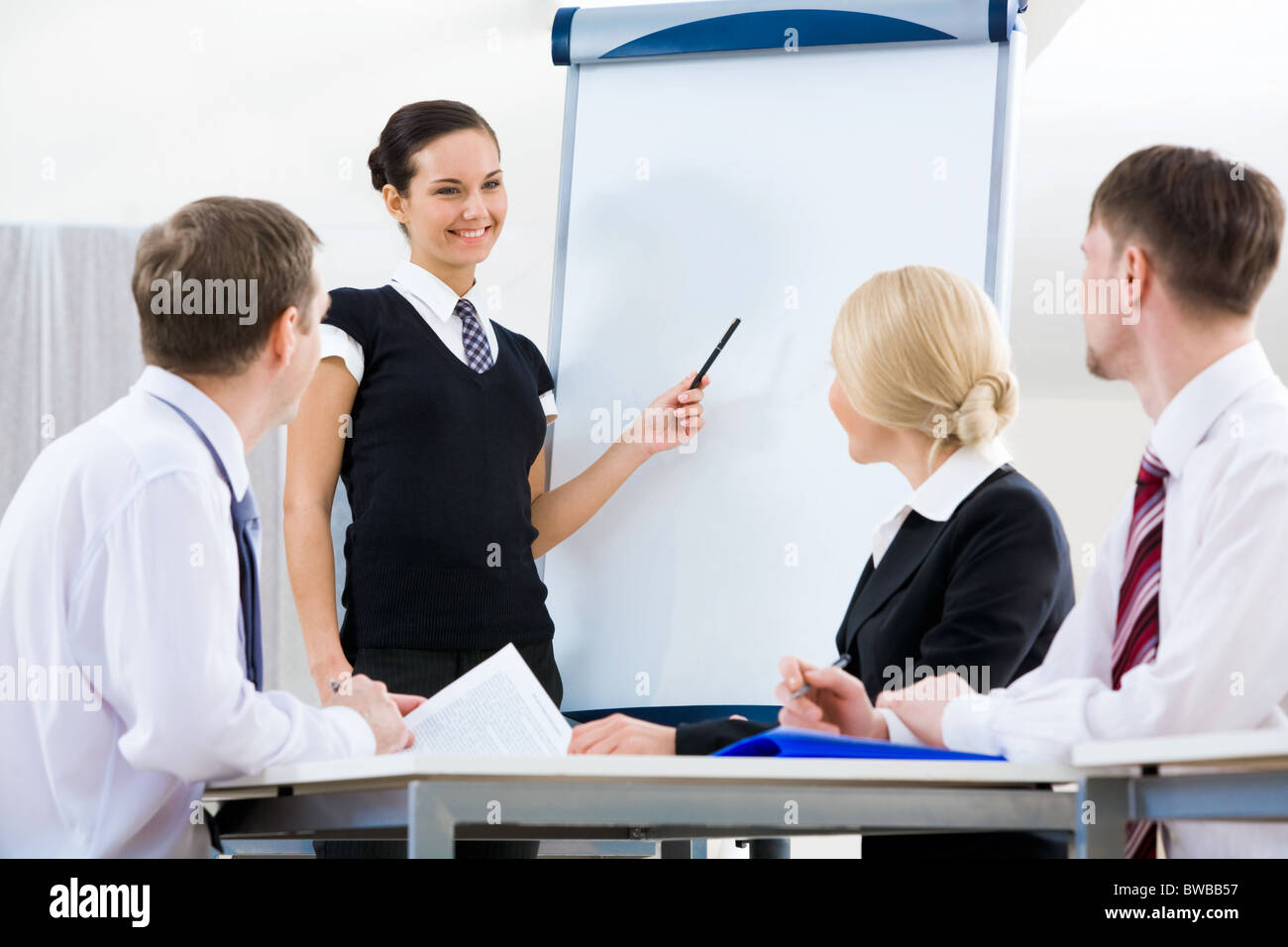 Explain to her. Изменил девушке с ее бабушкой. Прием врача. Explain to her. Разговоры на работе.