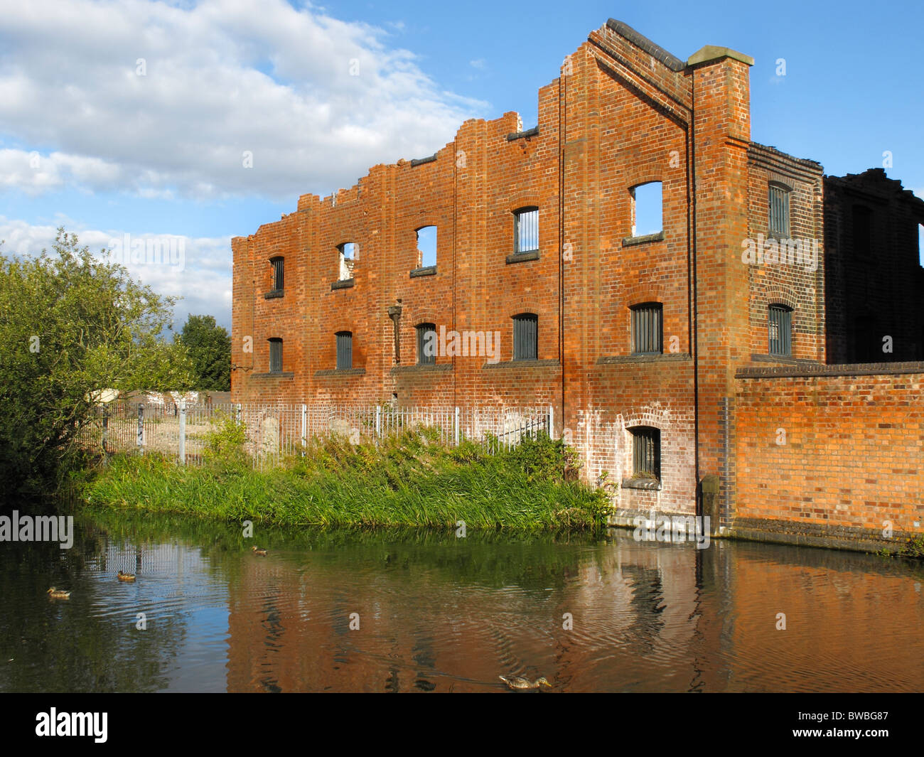 Fire damaged Langley Maltings brewery, West Midlands, England, UK Stock Photo