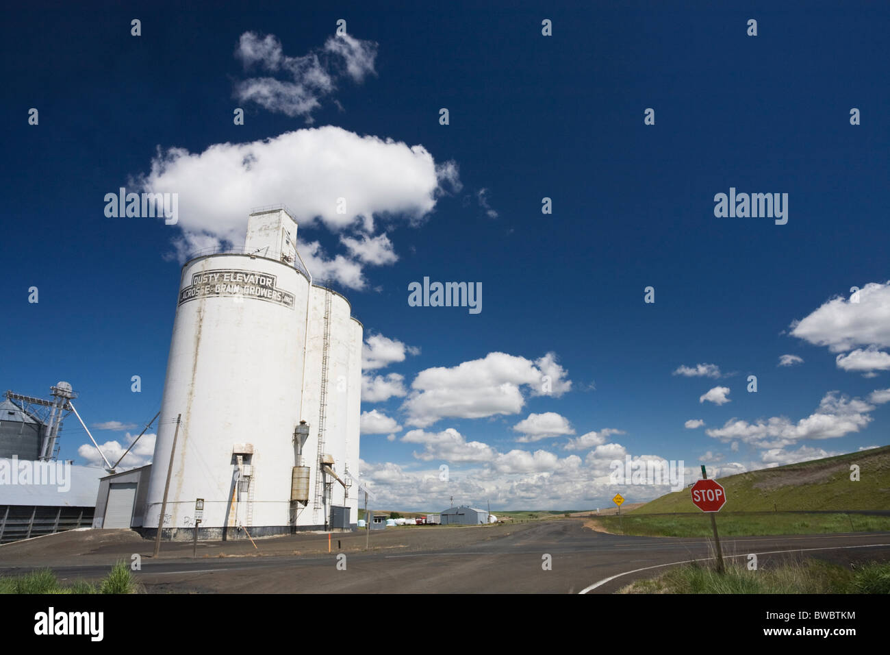 Grain elevator usa hires stock photography and images Alamy