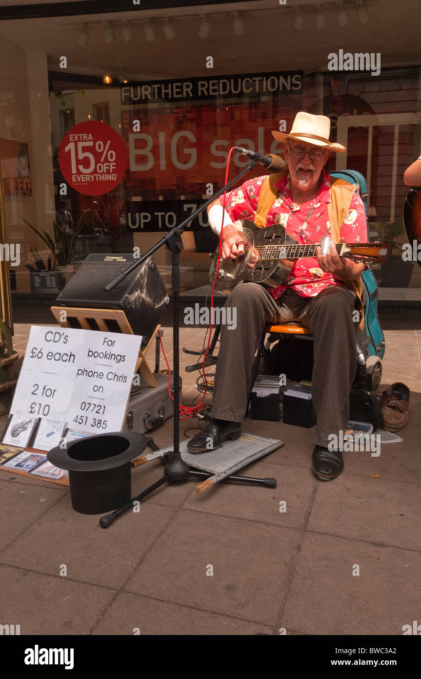 Busking in norwich hires stock photography and images Alamy
