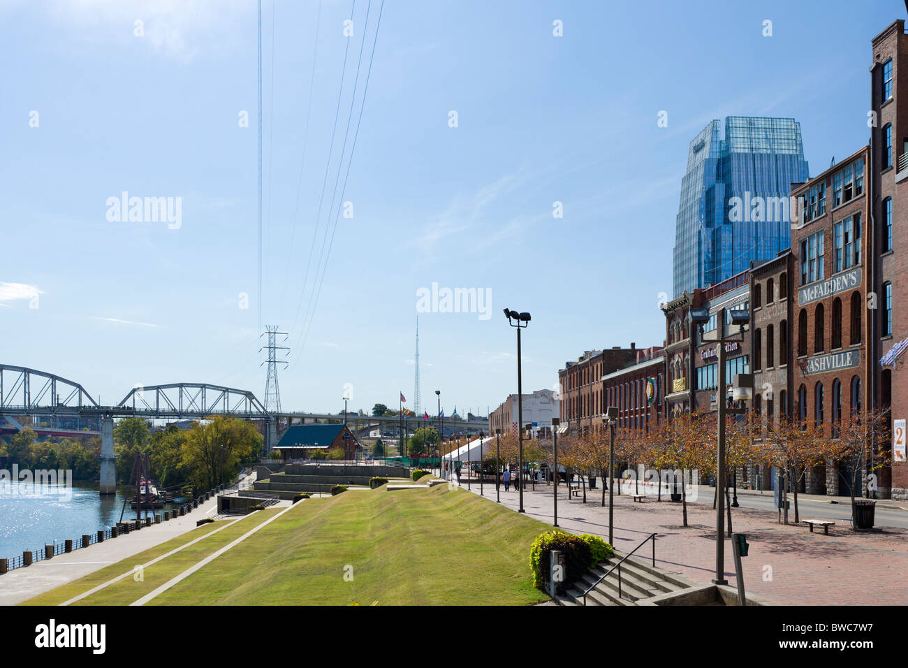 First Avenue and the Cumberland River watefront, Riverfront Park, The ...