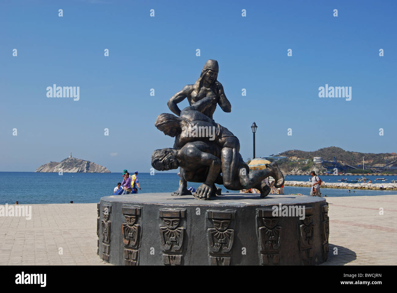Statue of men wrestling, Promenade walk, Santa Marta, Columbia, South America. Stock Photo