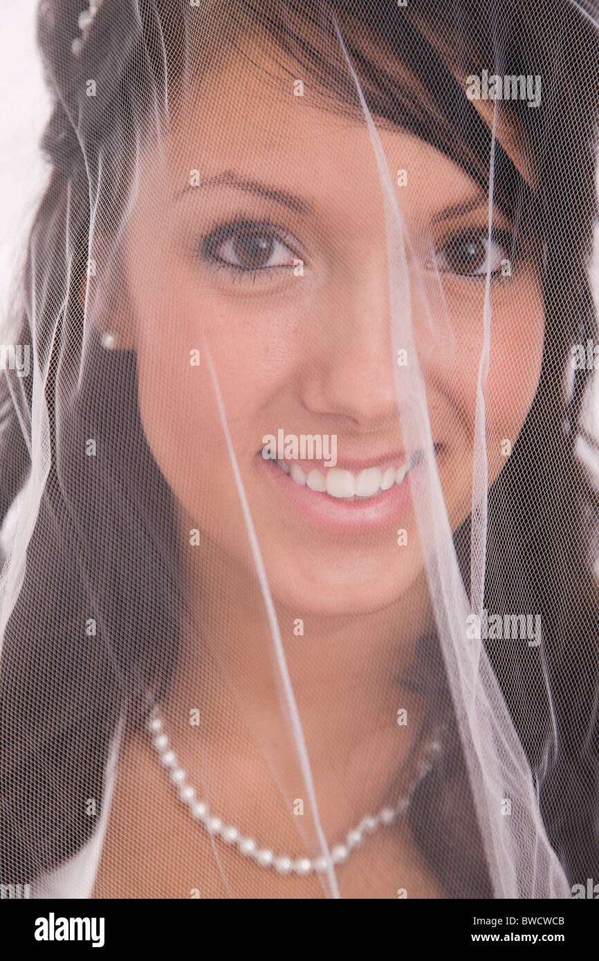 Veil tulle hi-res stock photography and images - Alamy