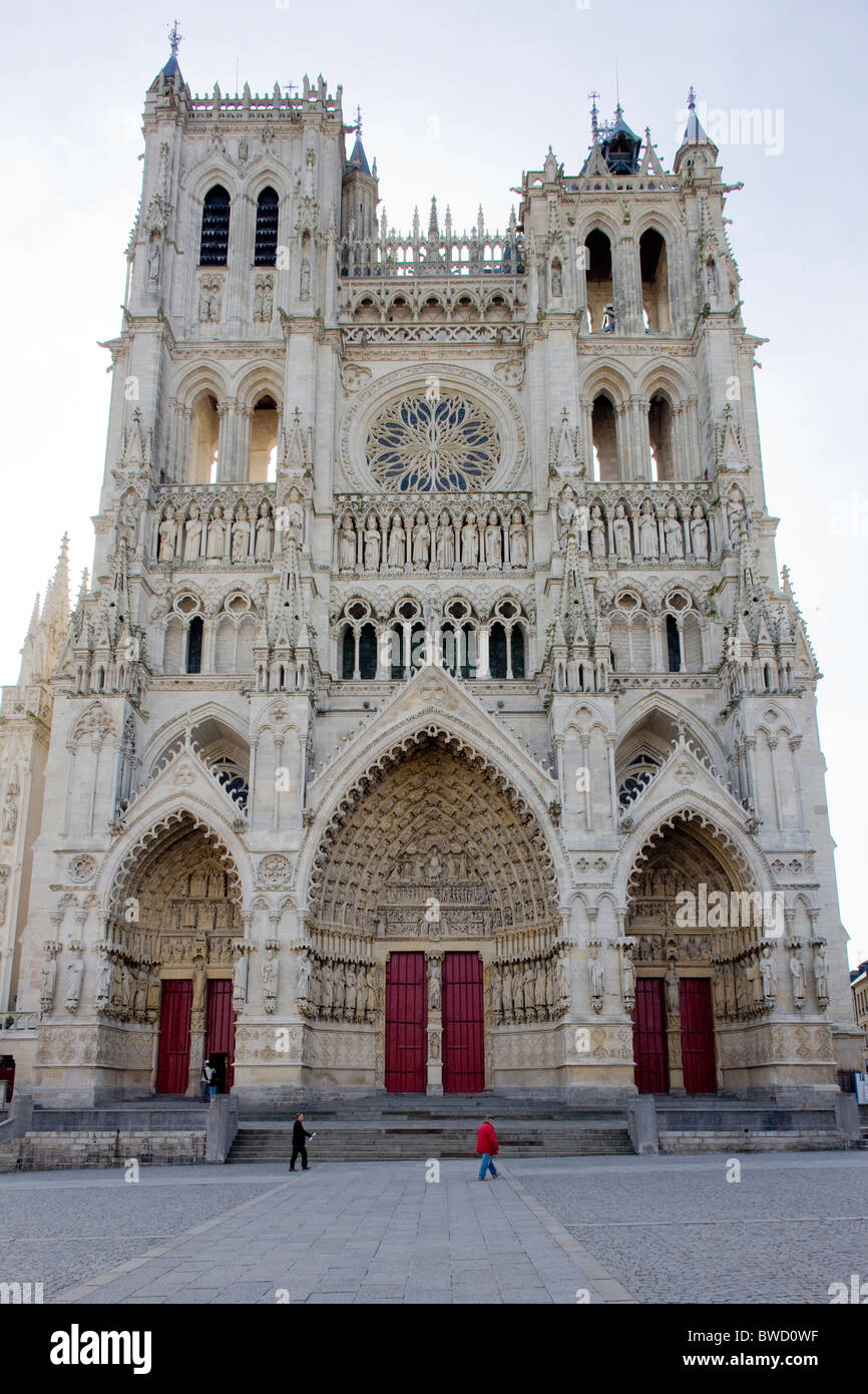 Amiens picardy old hi-res stock photography and images - Alamy
