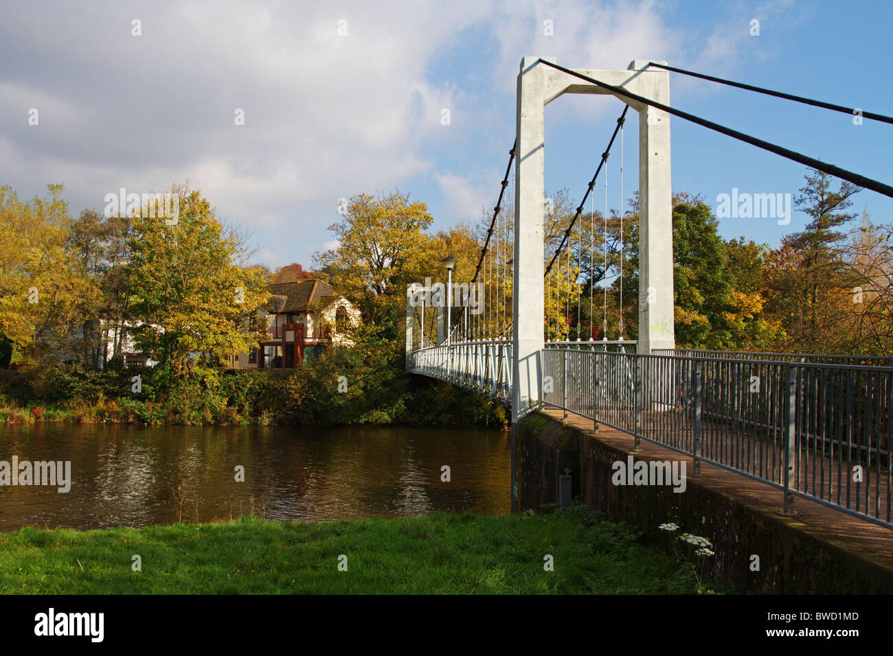 Trews Weir Suspension Bridge, Exeter, Devon, England Stock Photo - Alamy
