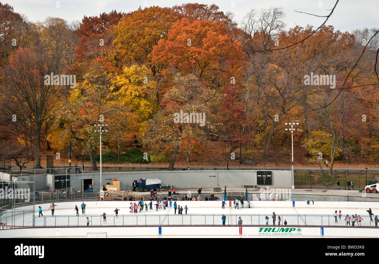Lasker Ice Skating Rink in Central Park, NYC Stock Photo Alamy