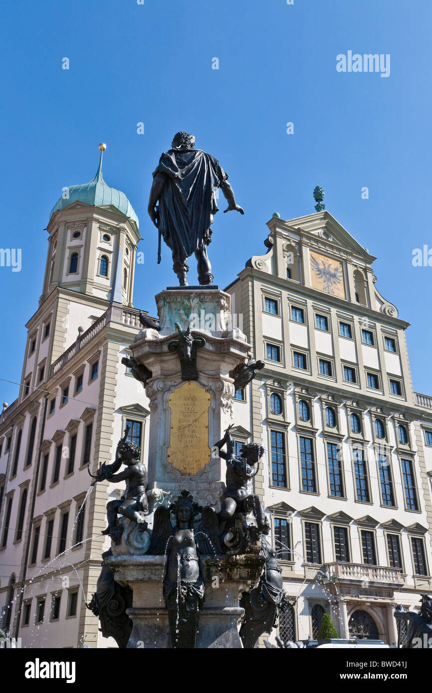 AUGUSTUS FOUNTAIN IN FRONT OF TOWN HALL, AUGSBURG, BAVARIA, GERMANY Stock Photo