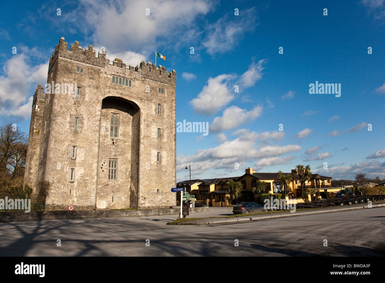 Bunratty Castle. Shannon. Ireland Stock Photo Alamy