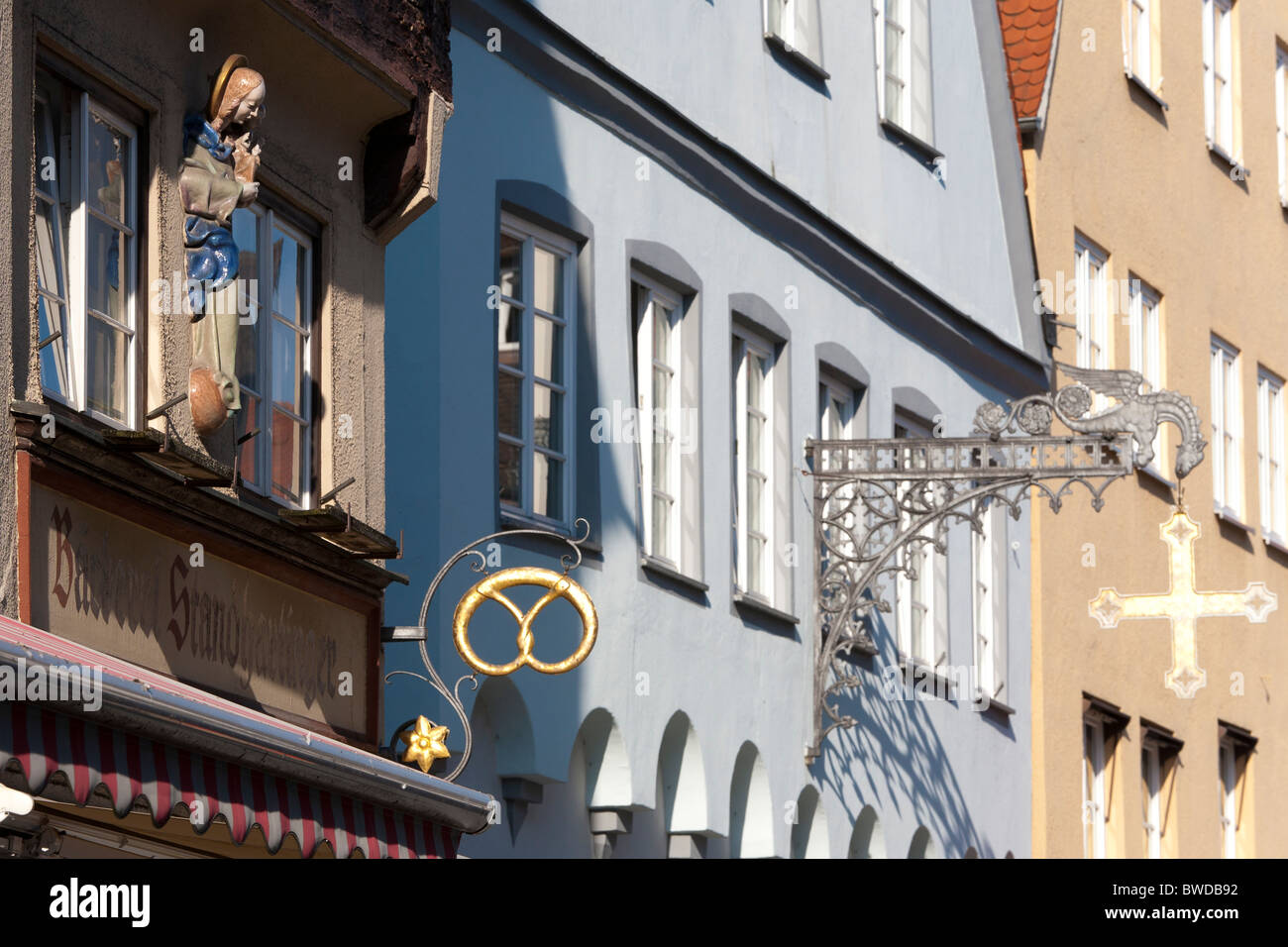 BAKERY STANDHARTINGER, KALCHSTRASSE STREET, MEMMINGEN, ALLGAEU, BAVARIA, GERMANY Stock Photo