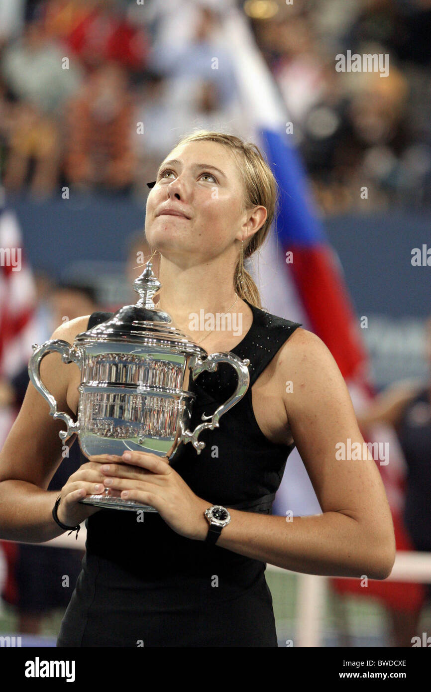 Maria sharapova 2006 us open hi-res stock photography and images - Alamy