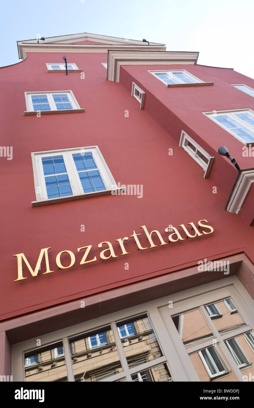 MOZARTHAUS, BIRTHPLACE OF LEOPOLD MOZART,  FATHER OF WOLFGANG AMADEUS MOZART, AUGSBURG, BAVARIA, GERMANY Stock Photo