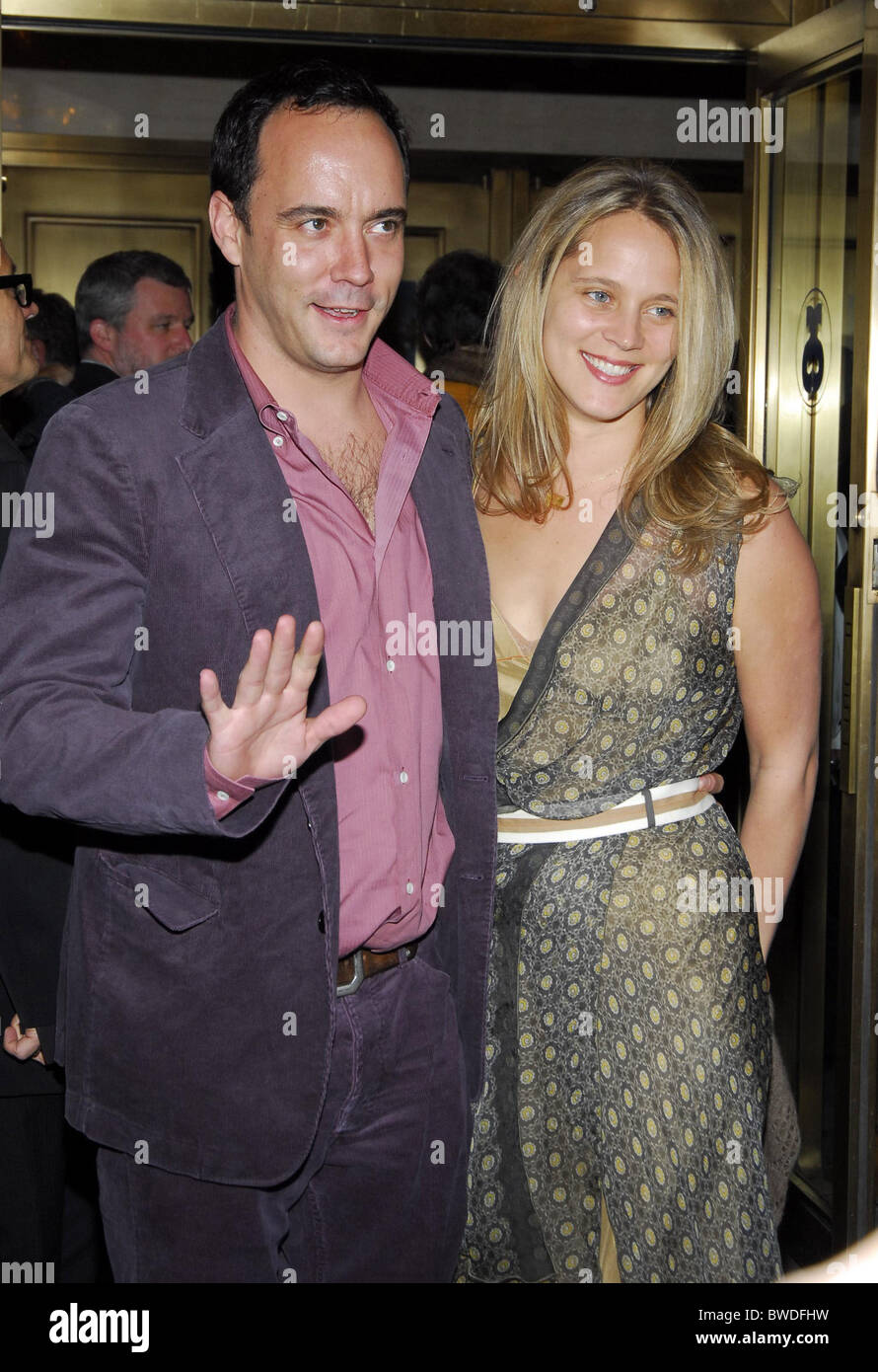 Dave matthews and wife hi-res stock photography and images - Alamy