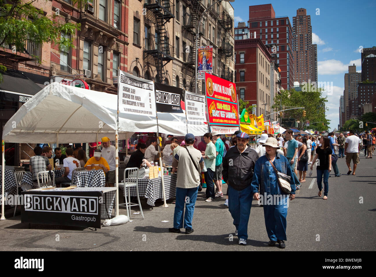 Hell's kitchen new york cafe hi-res stock photography and images - Alamy