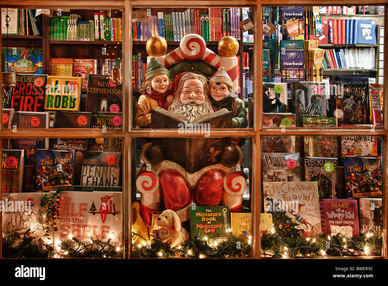Holiday bookstore window, Peddlers Village, Lahaska, Pennsylvania,  USA Stock Photo