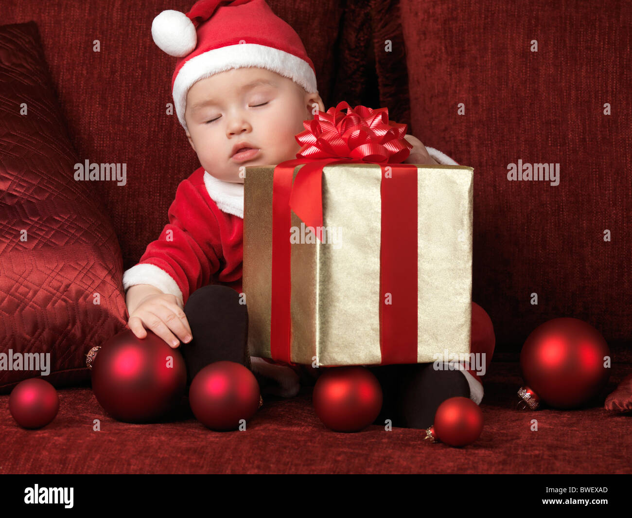 6 month old baby asleep hi-res stock photography and images - Alamy